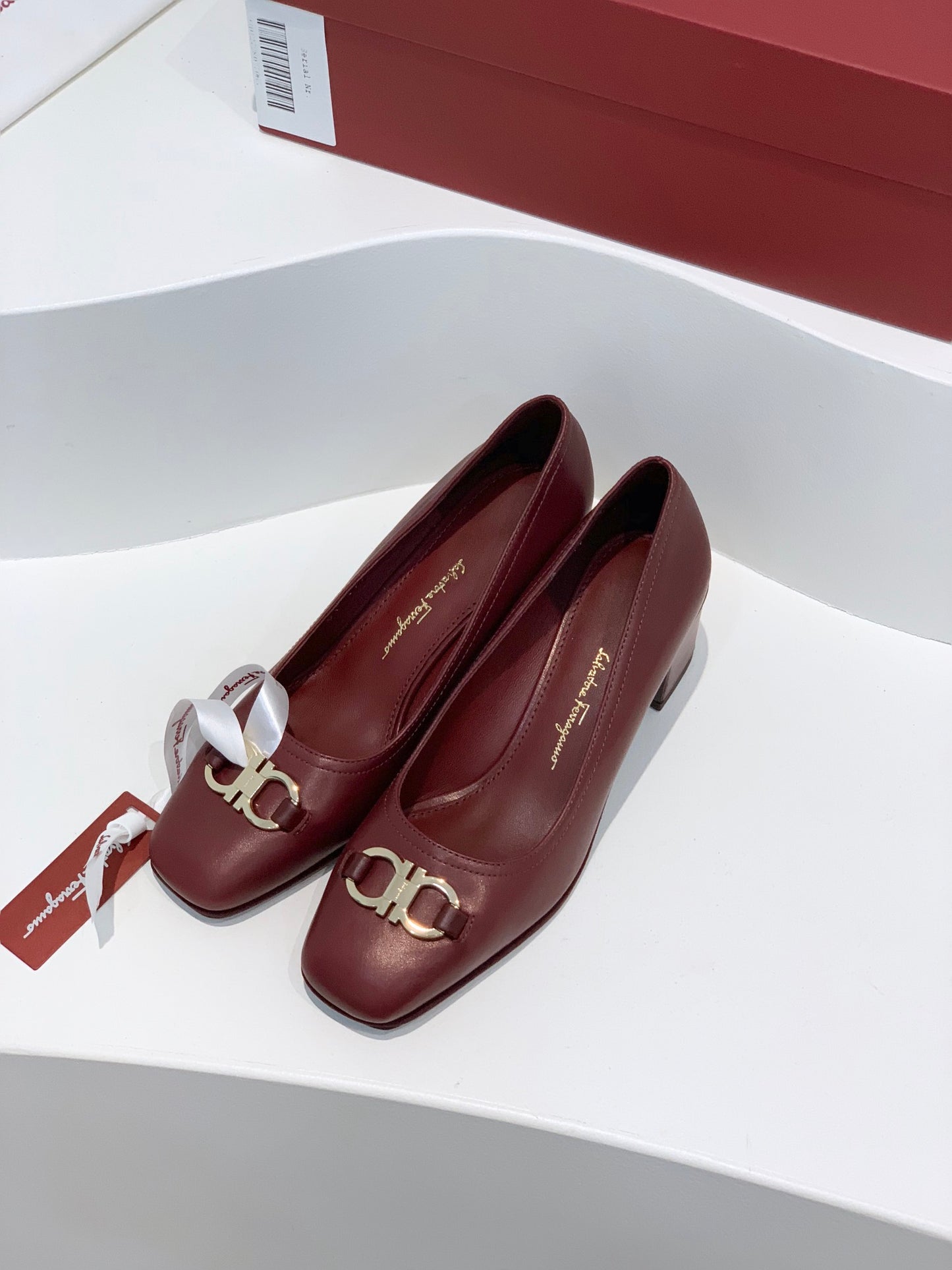Salvatore Ferragamo鞋-菲拉格慕 馬蹄扣 小方頭 低跟鞋