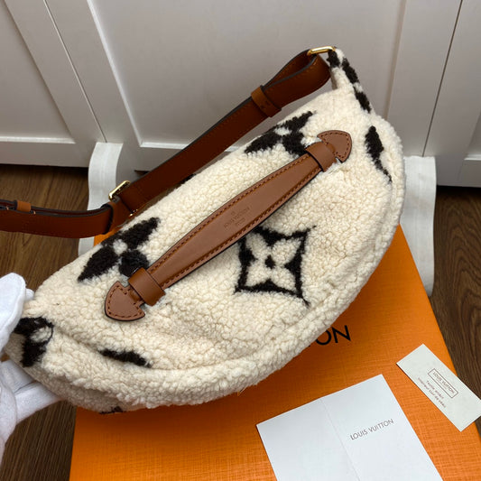 M55425 路L家-BUMBAG 絨布 腰包