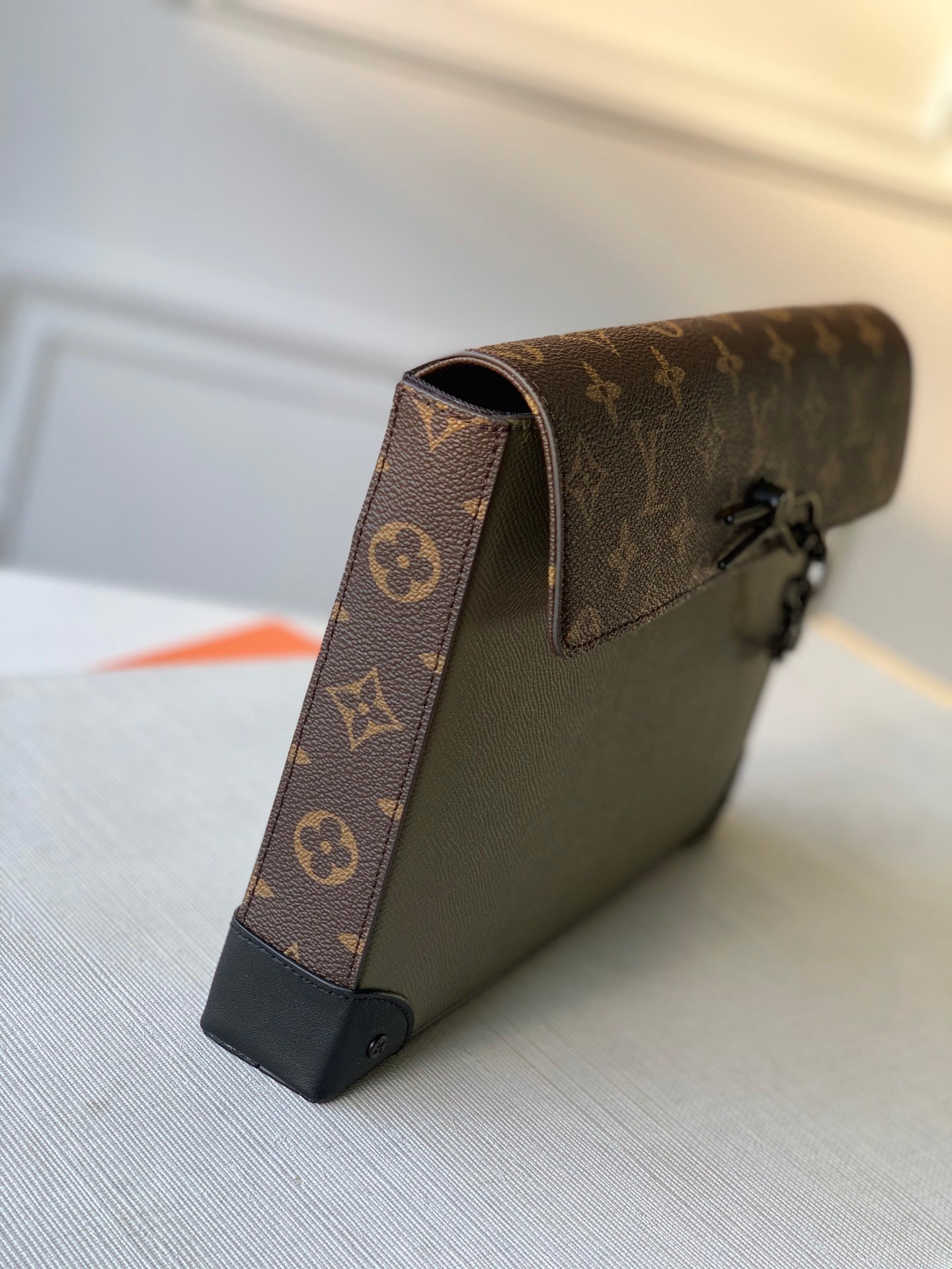 LV M30583 Pochette Voyage Steamer手拿包 墨綠色