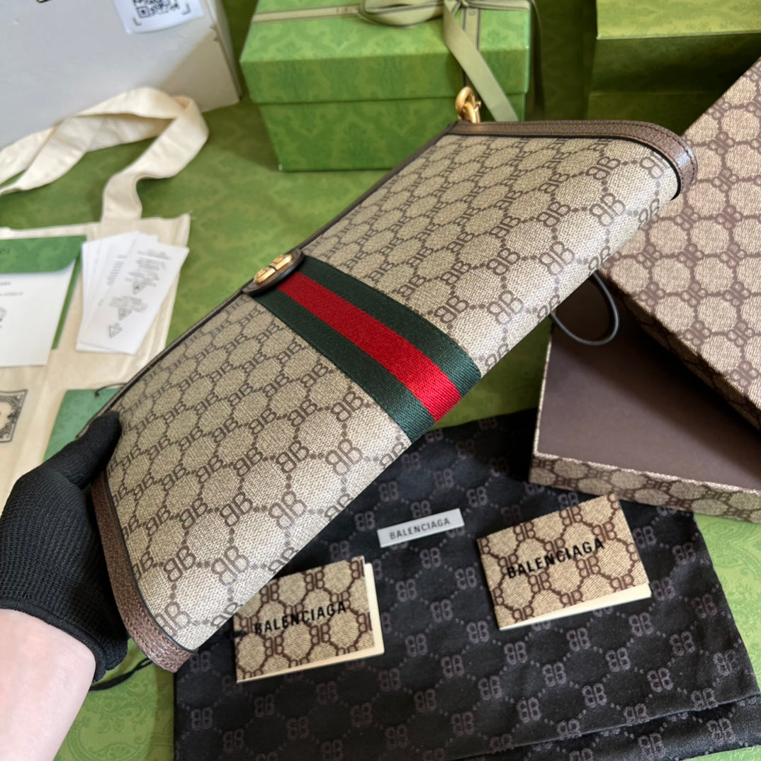 Gucci x Balenciaga 聯名手拿包