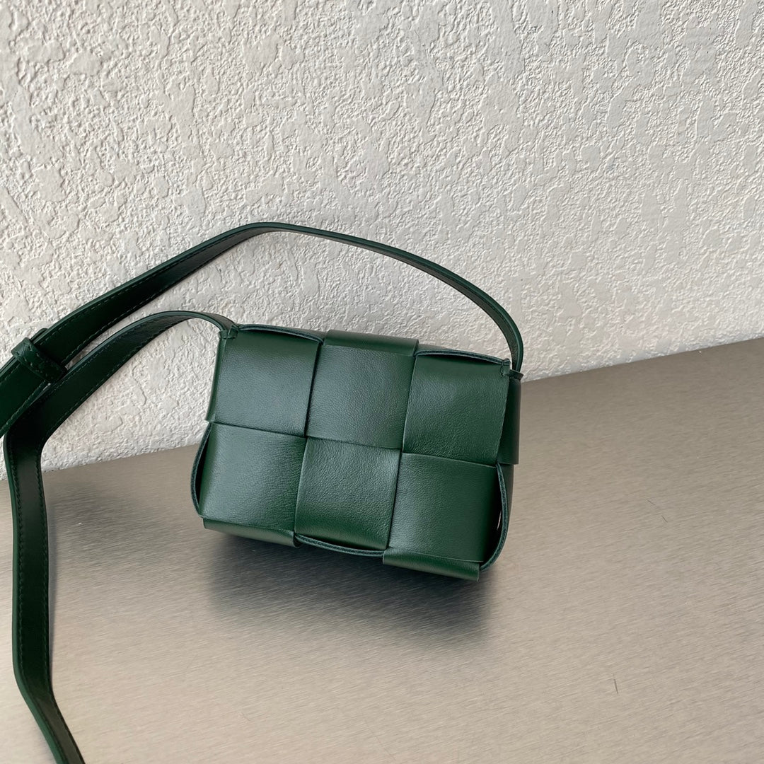 B編織-羊皮方格Mini cassette Bag 迷你編織包 12x8x4cm