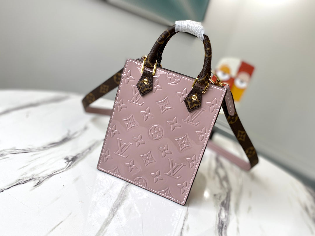 M90564 路L家-Sac Plat 手袋