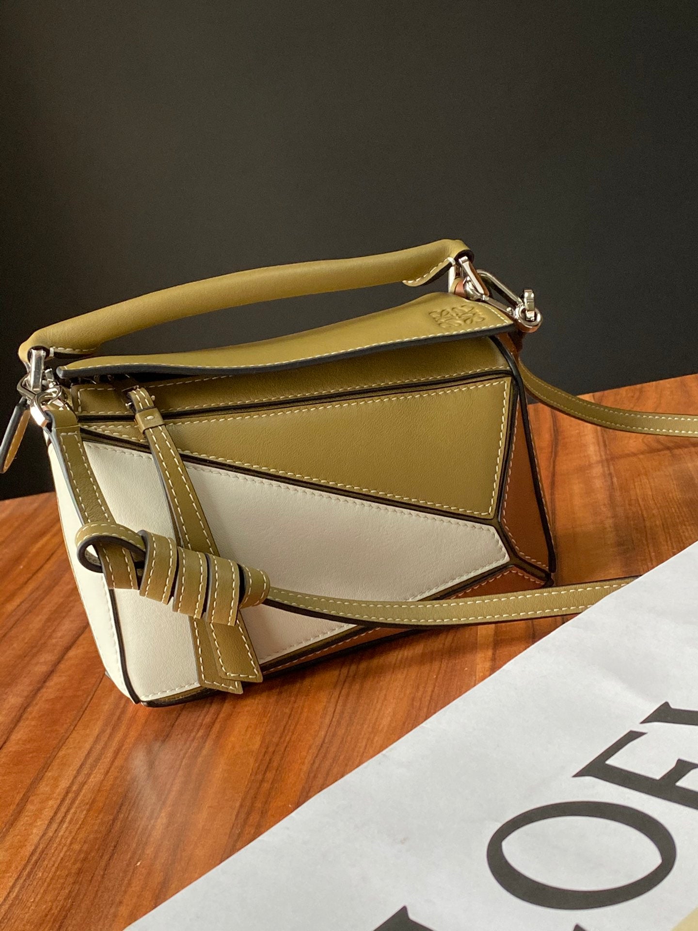 羅L威-Puzzle bag mini 小牛皮
