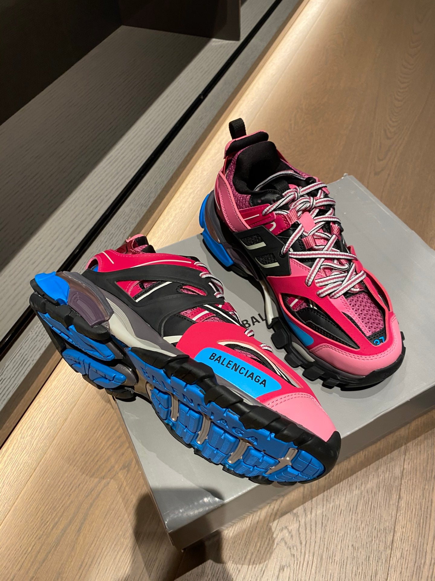 Balenciaga 巴黎世家-老爹鞋
