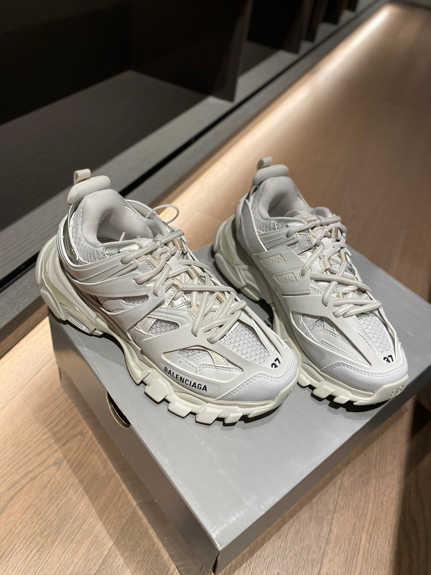 Balenciaga 巴黎世家-老爹鞋