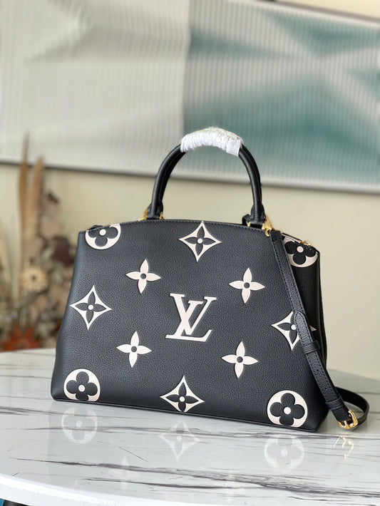 M45842 路L家-Grand Palais 手袋 黑色絲印