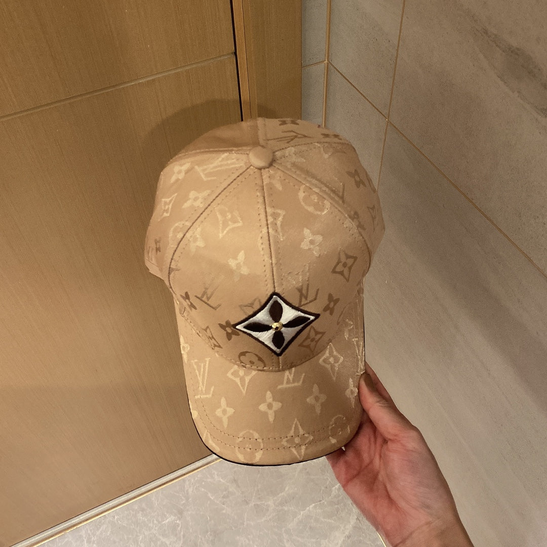 路L家-新款LOGO拼接棒球帽 2色