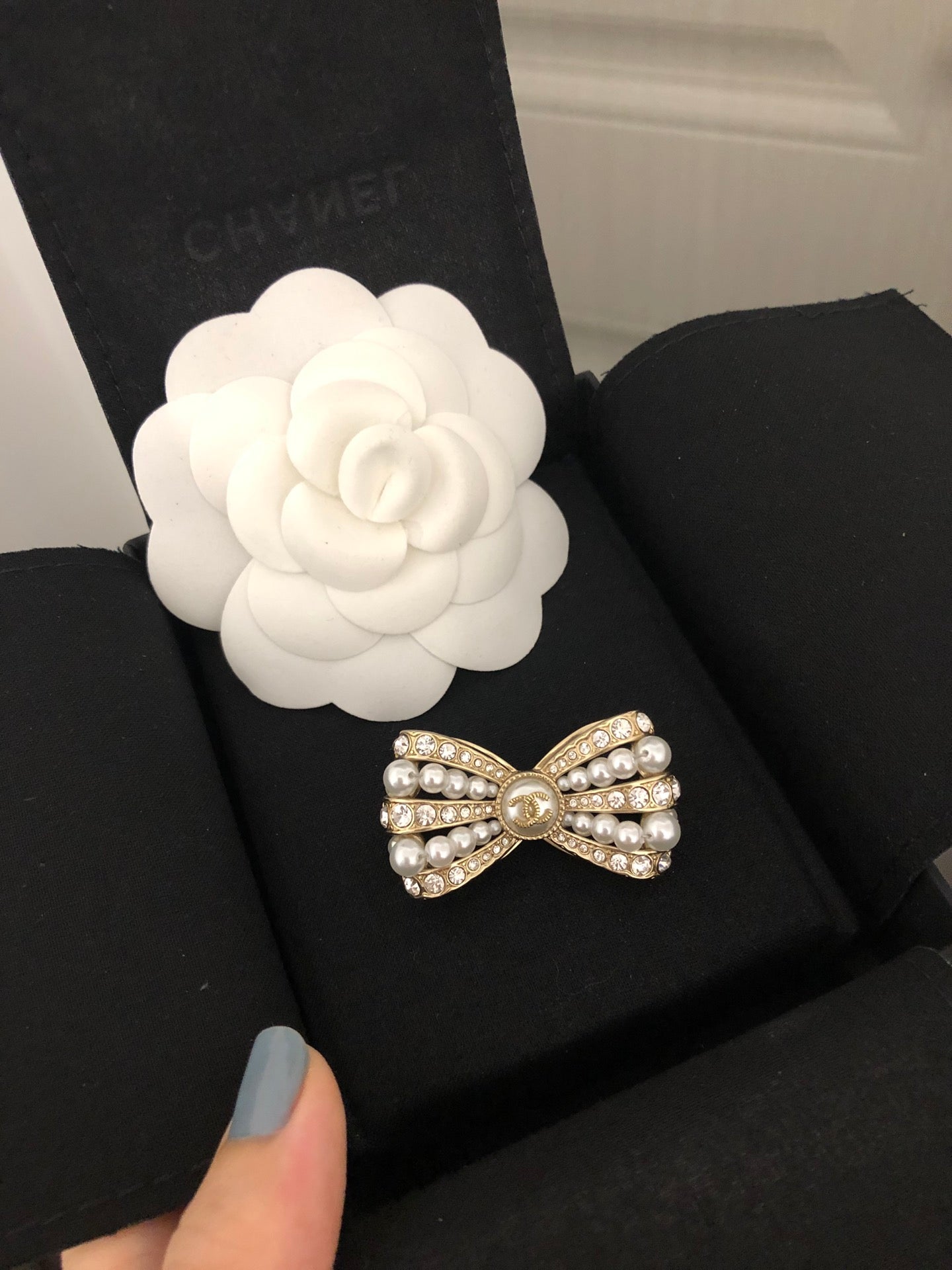 Chanel 胸針