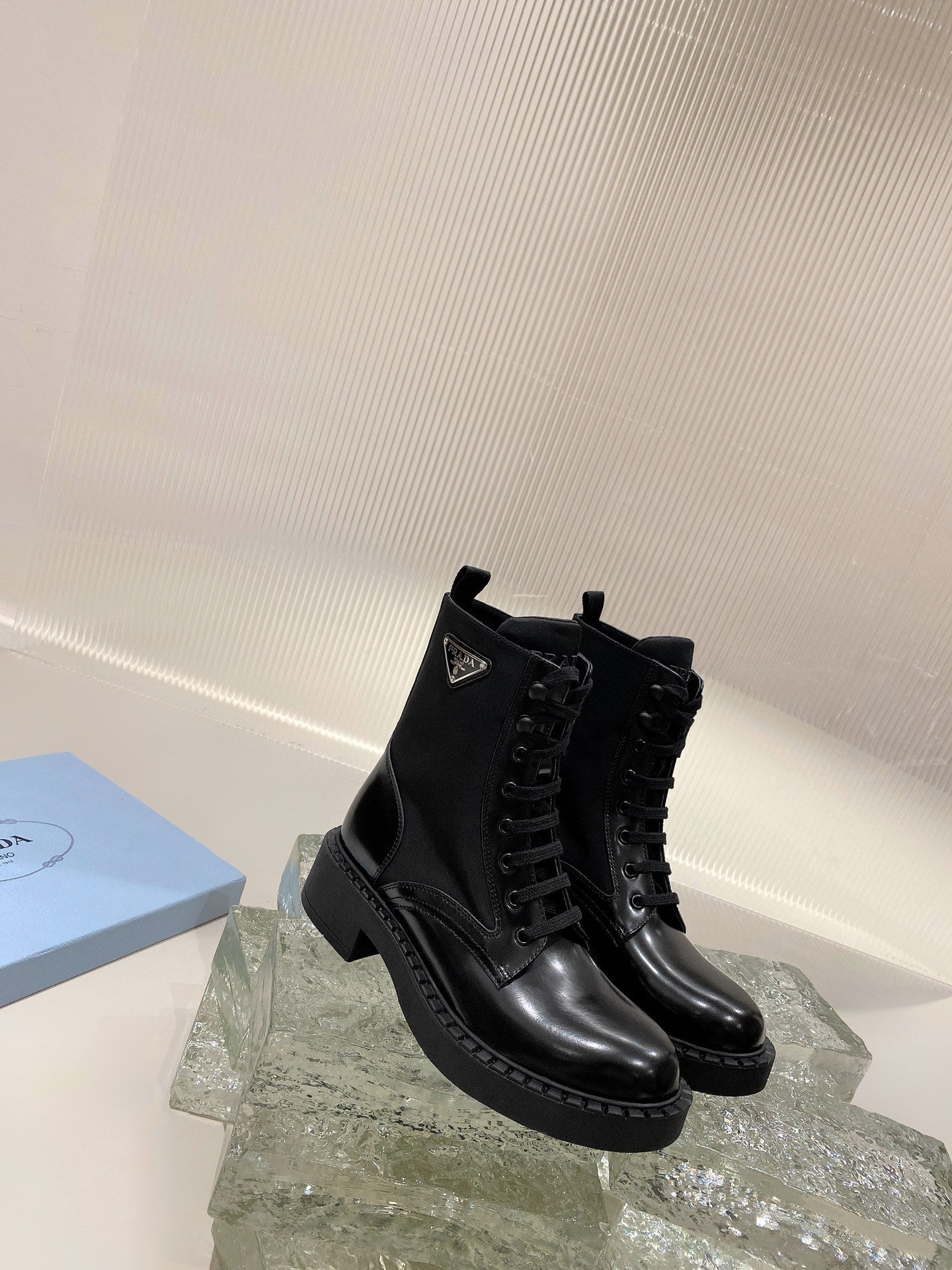 普P家-代購級別 銀扣靴