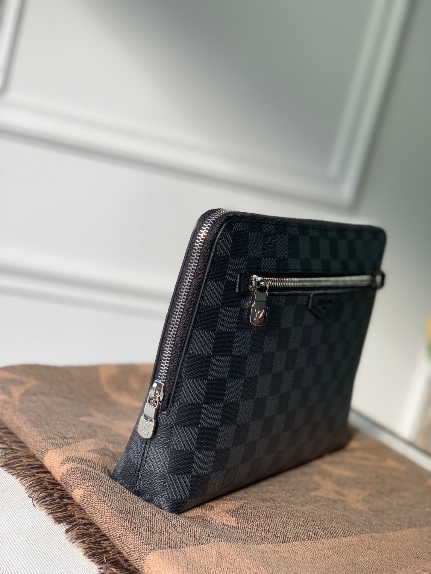LV M60417 New Pouch手拿包