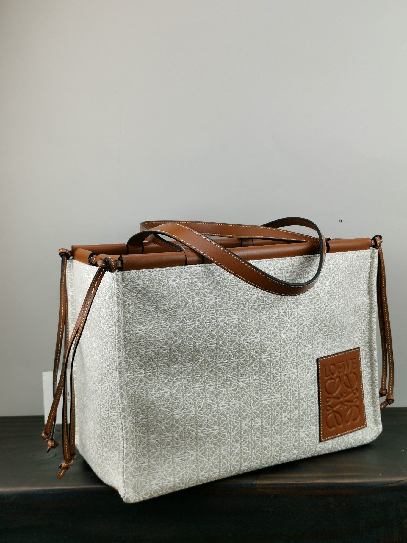 羅L威-Cushion Tote 大號