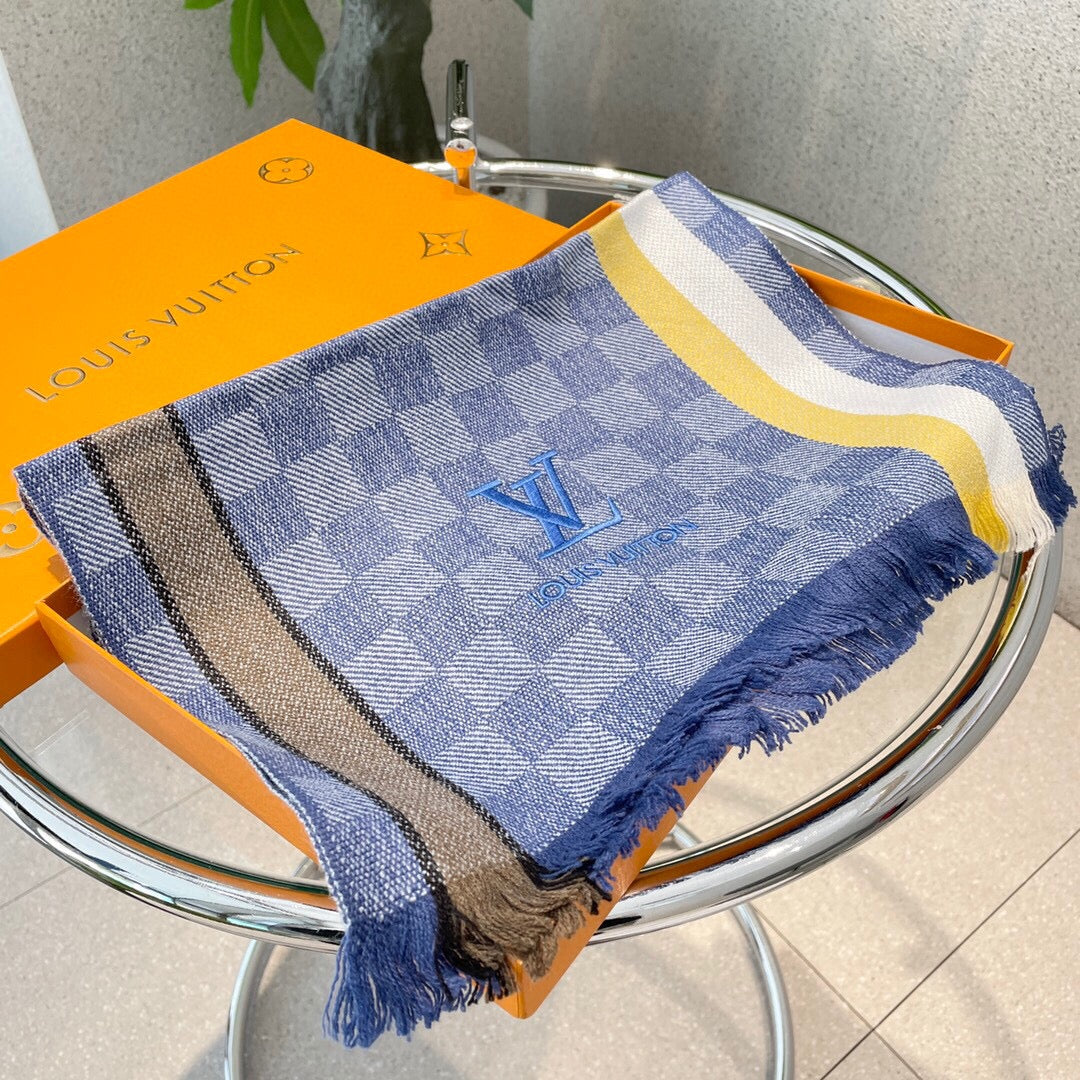 路L家-頂級羊絨圍巾 180*32cm 100%羊絨 淺藍色