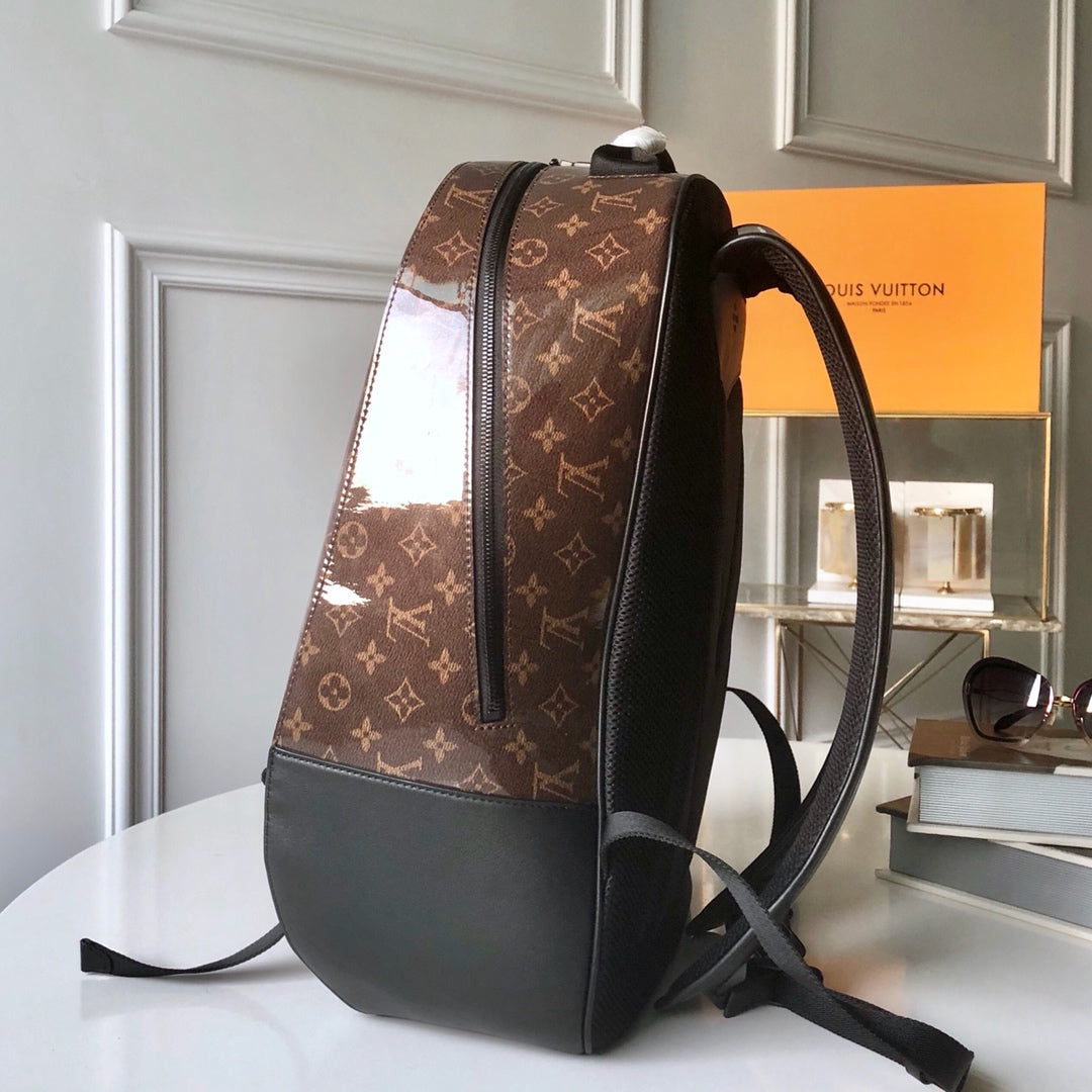 Lou-Monogram Titanium 後背包 大號 咖色