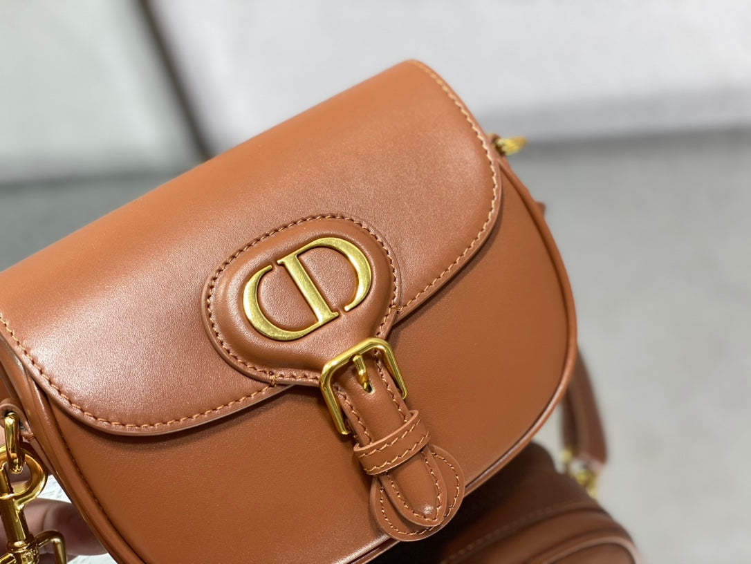 Dior Bobby-小號18cm-棕色牛皮