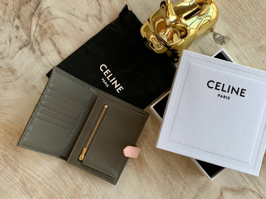 Celine 中夾-STRAP粒面小牛皮錢包