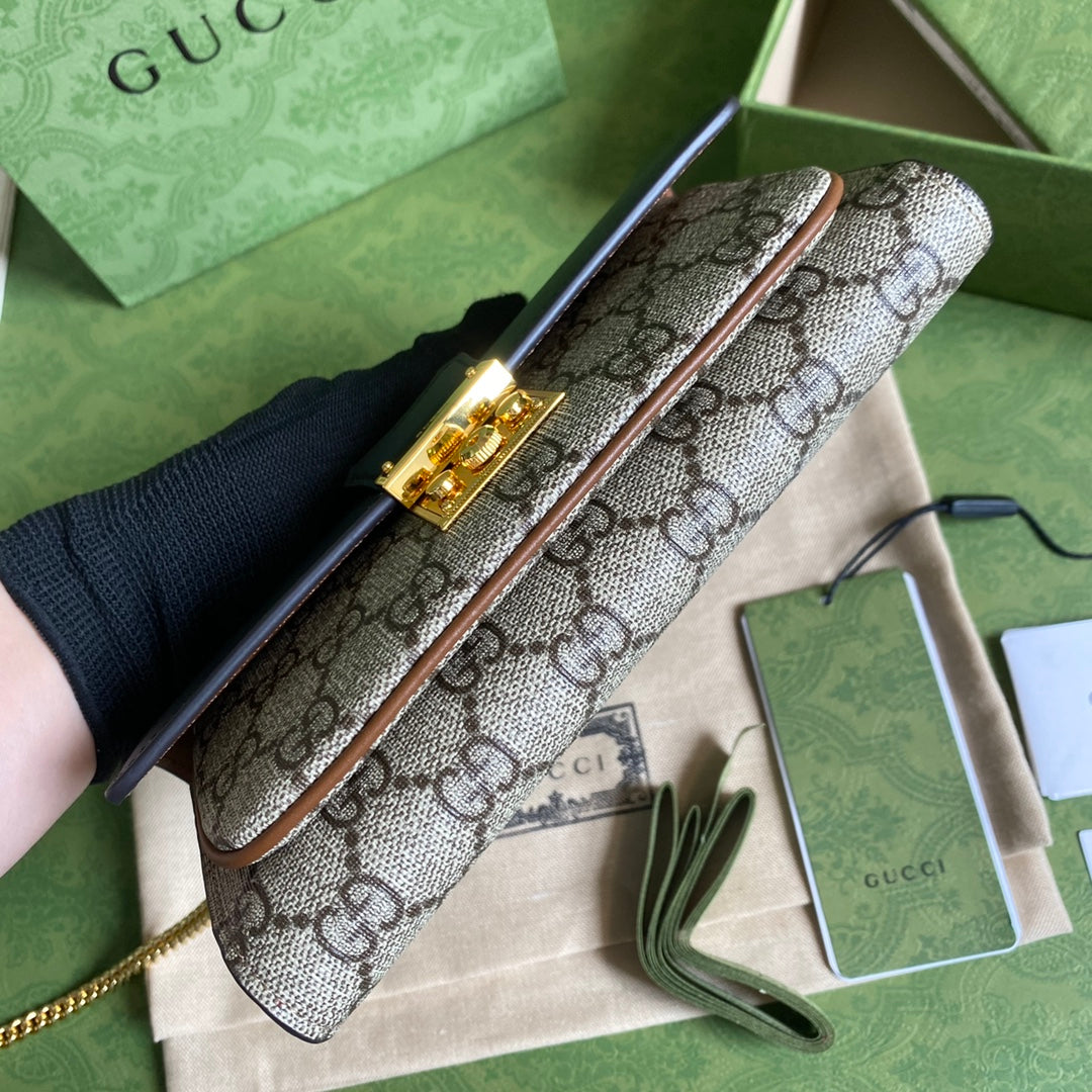 Gucci 鎖扣鏈條包 長夾