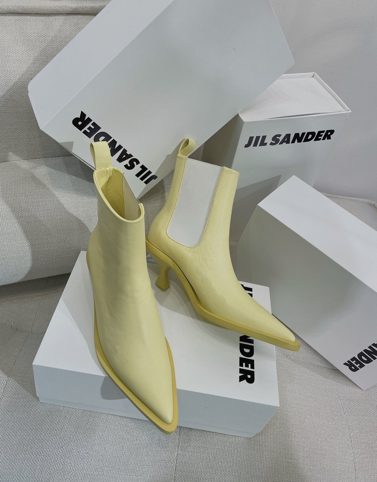 Jil sander-2022春夏 走秀新款 牛皮尖頭貓跟短靴