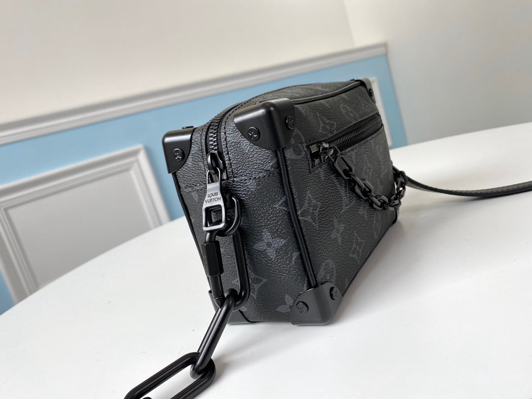 M44735 路L家-2019 春夏 Mini Soft Trunk 手袋
