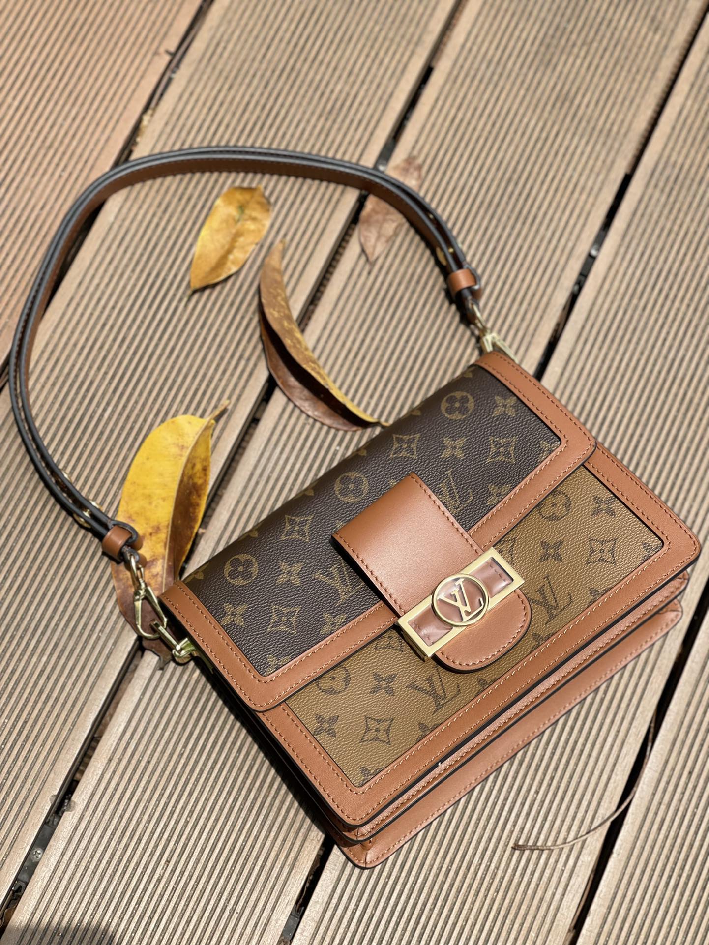 M44391 路L家-DAUPHINE 手袋 中號