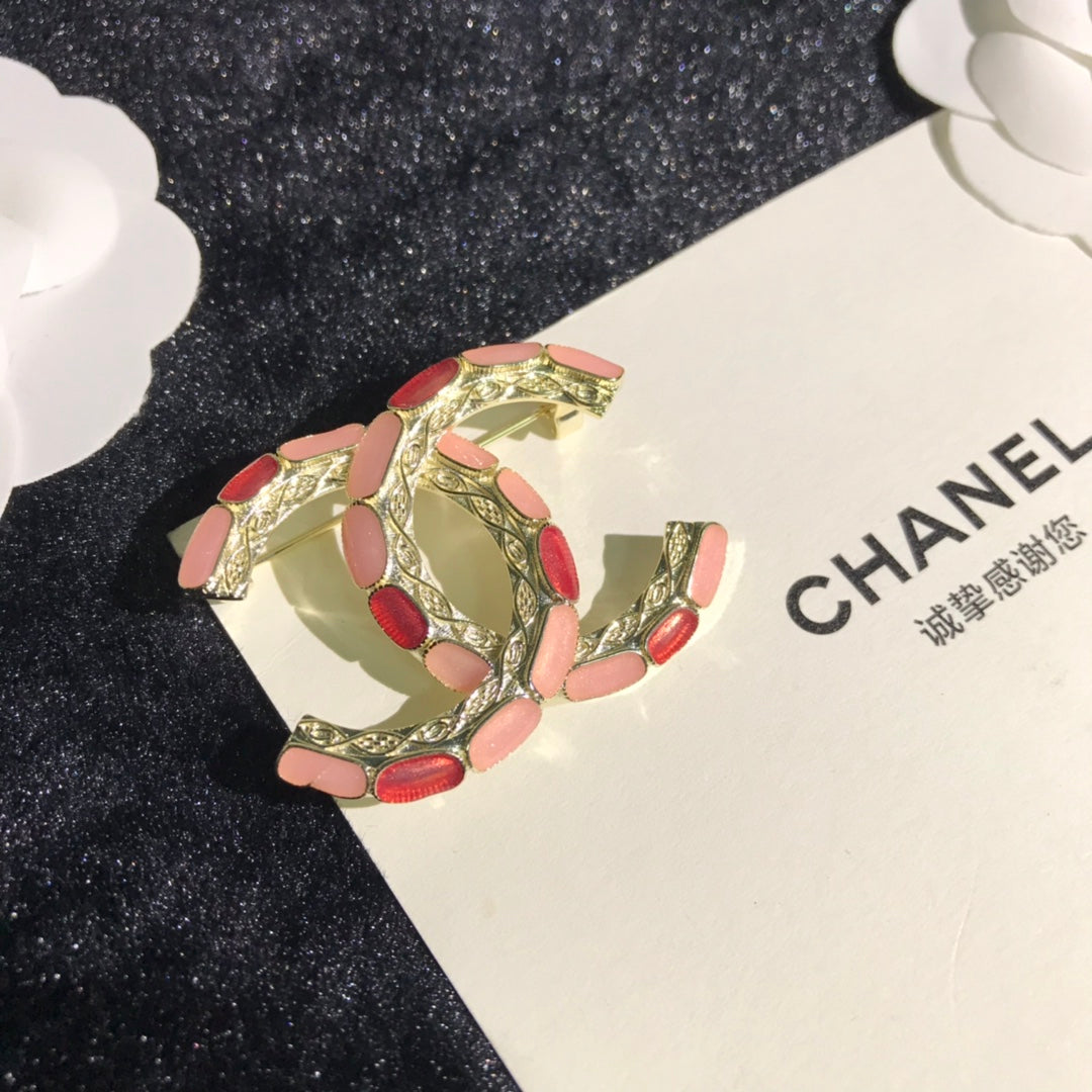 Chanel 胸針
