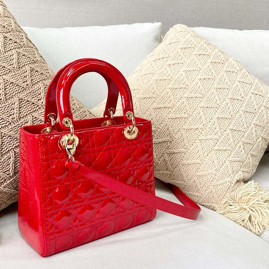 Dior Lady Dior 漆皮金扣-24cm-紅色