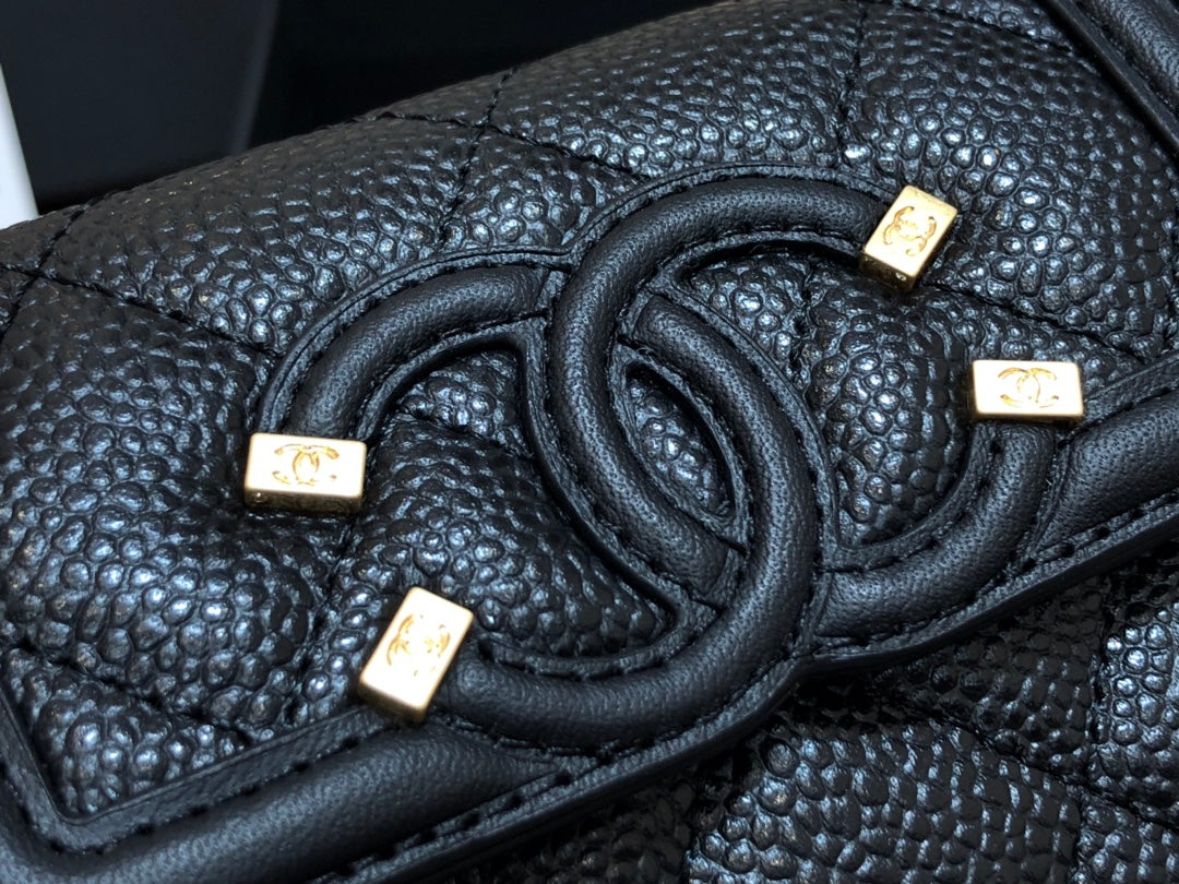 Chanel 復古CC荔枝牛皮-黑色翻蓋雙層卡包-仿舊五金