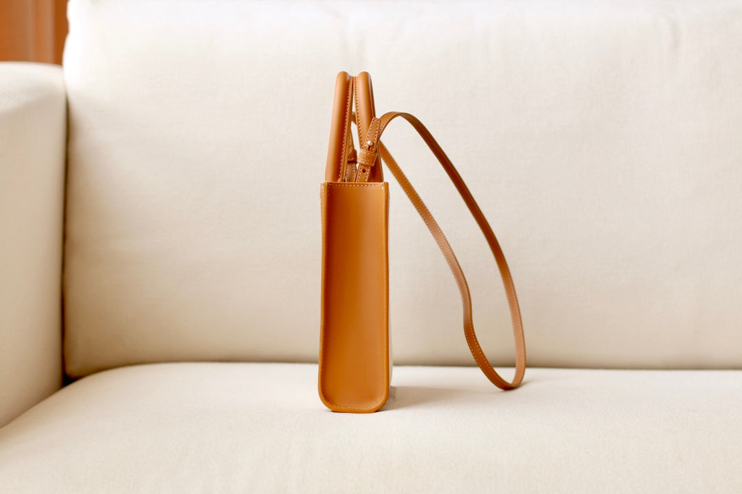 Celine CABAS迷你SULKY印花織物和牛皮革豎款手袋-黃棕布