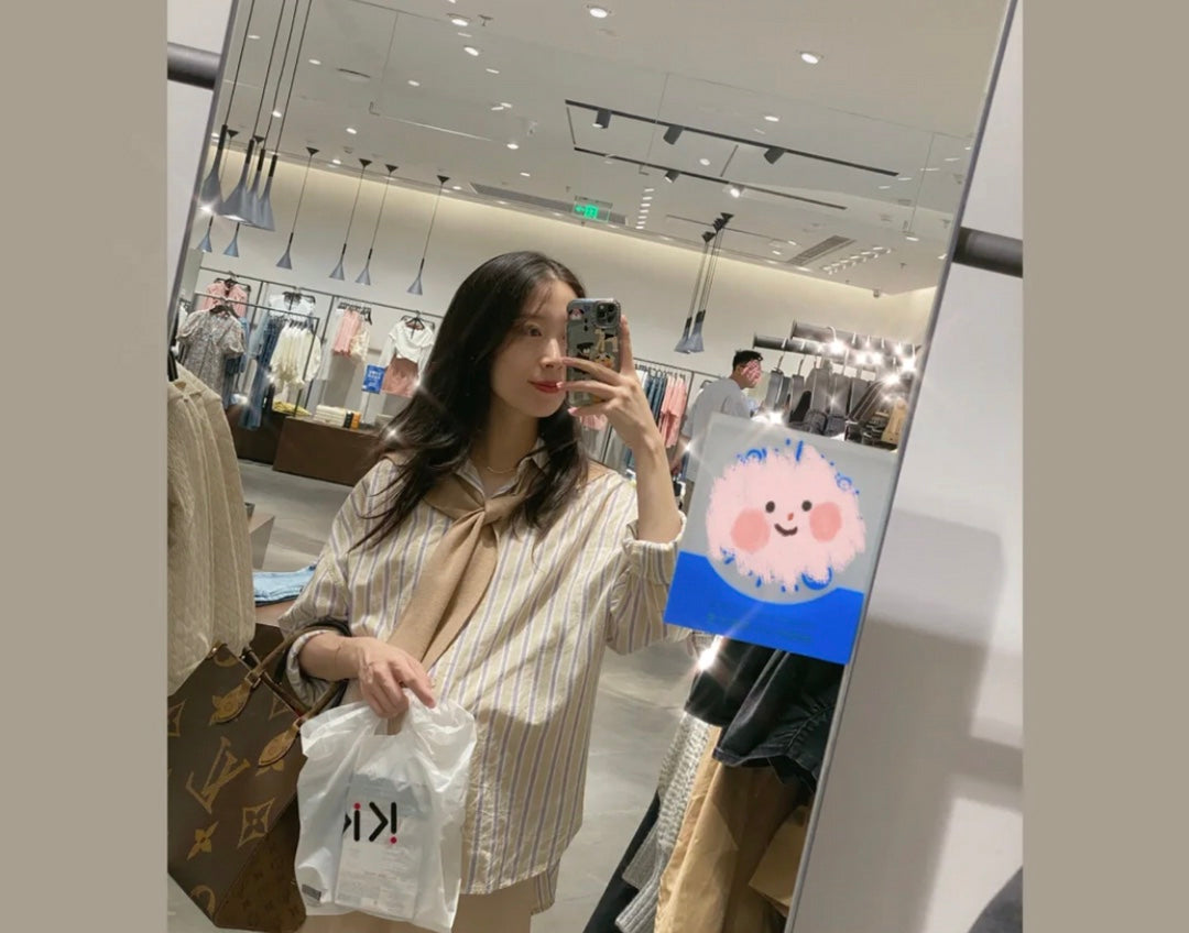 M45039 路L家-Onthego 手袋 中號 老花長肩帶 上身照
