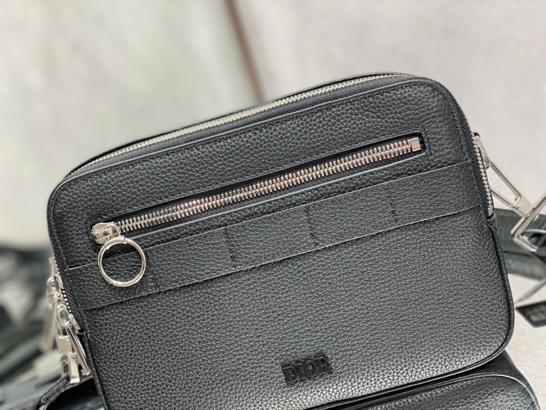 Dior 經典相機包-22*15*5cm