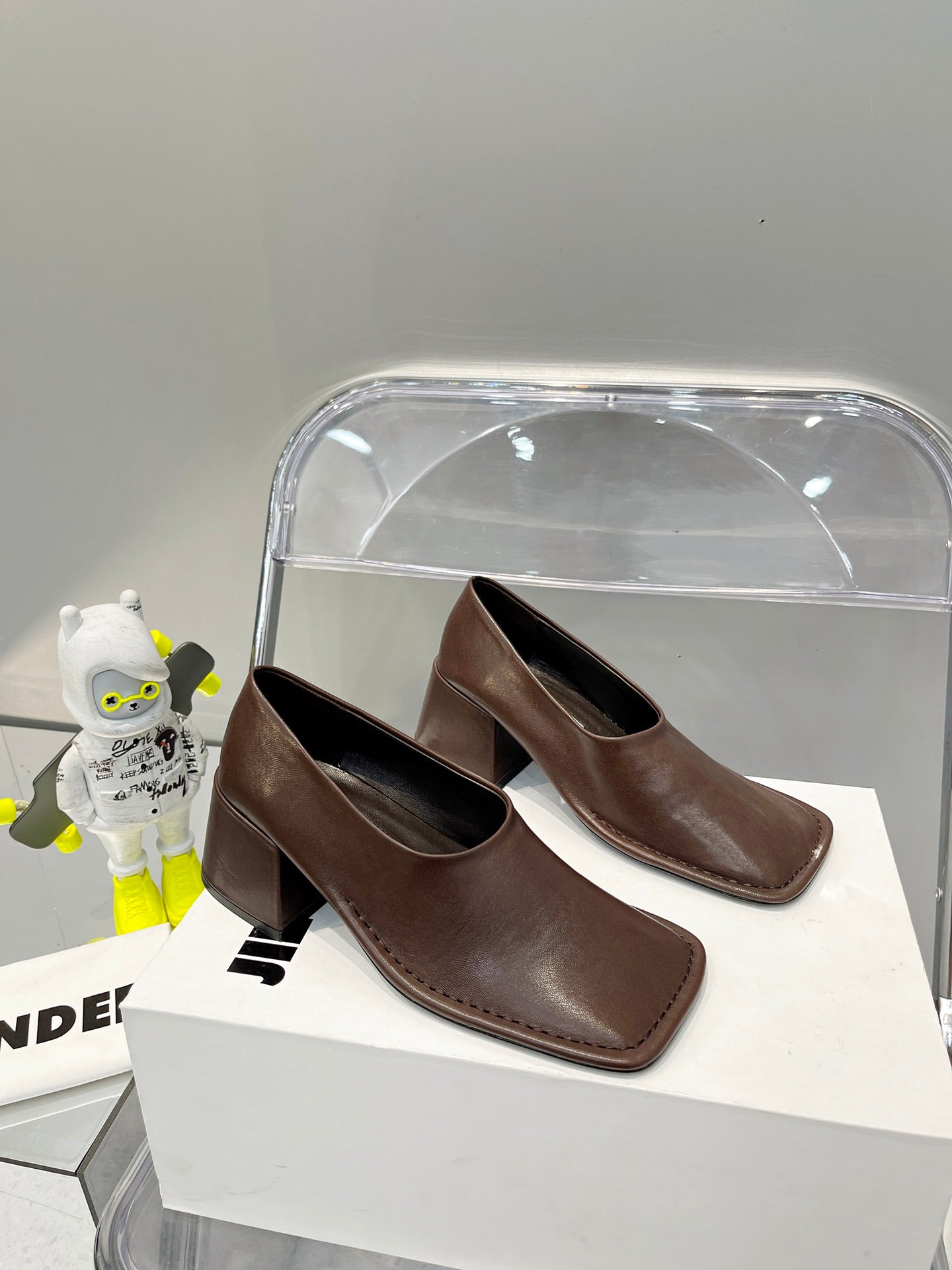 Jil sander-2022秋冬新款 淺口繫帶粗跟單鞋