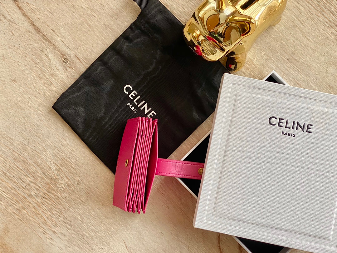 Celine 粒面牛皮風琴卡包