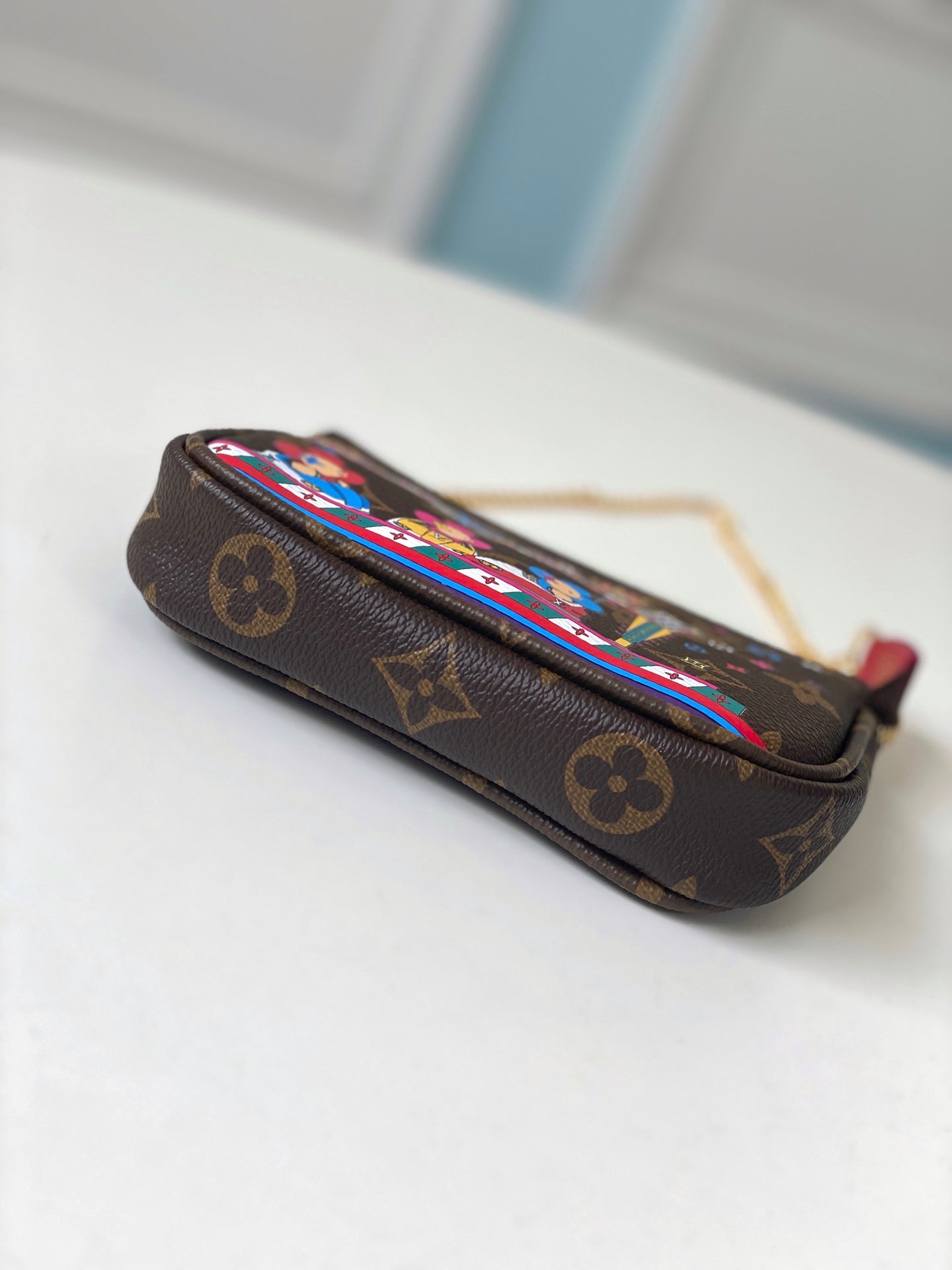 LV M58009 星星絲印 Mini Pochette Accessoires