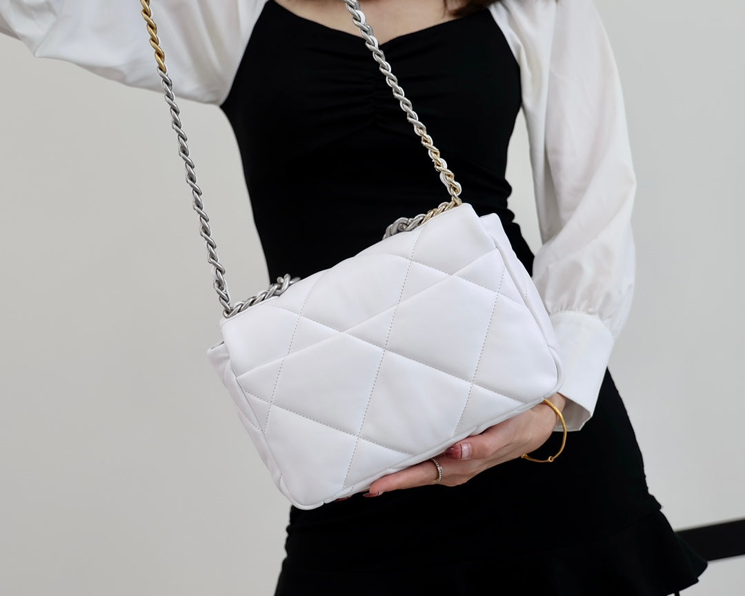 小香家-19Bag 白色銀扣 小號