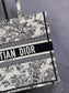 Dior Book Tote-小號36.5cm-  蜻蜓系列