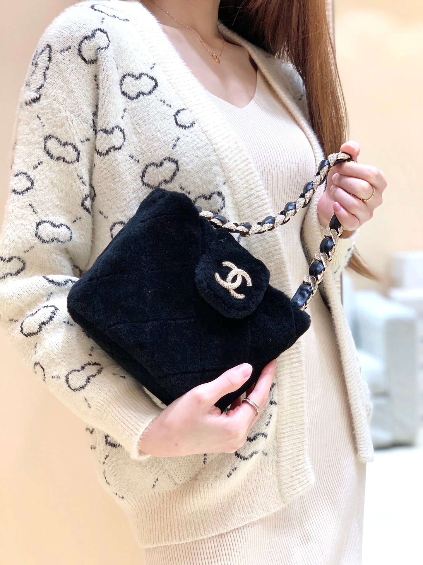 Chanel 剪羊毛鑽鏈包