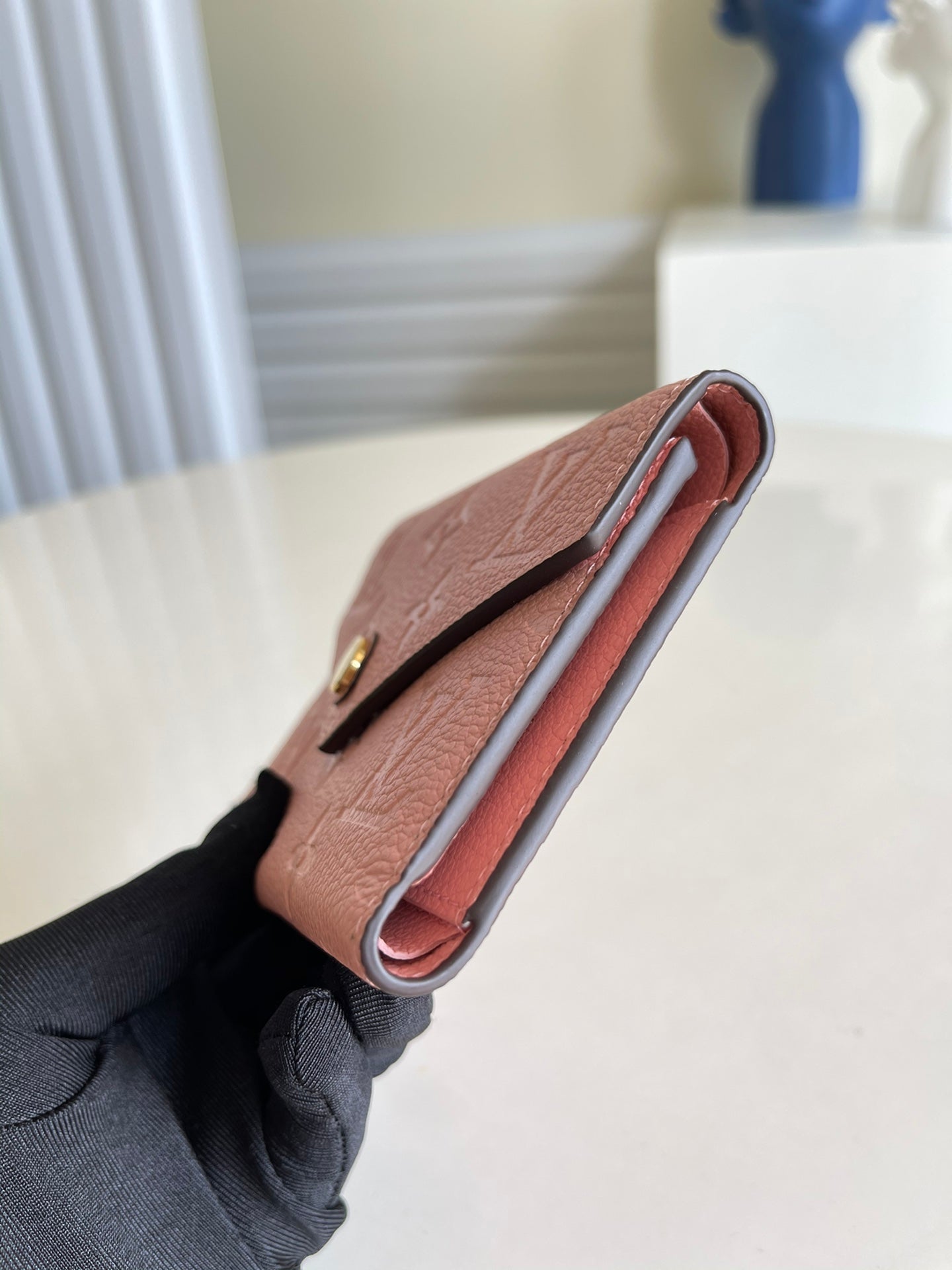 LV M64060 三折短夾