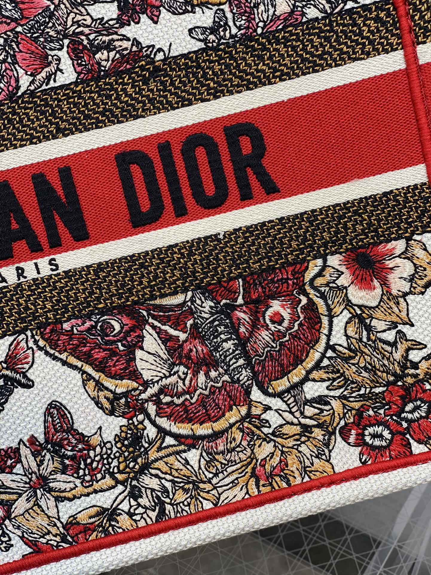 Dior Book Tote-小號36.5cm-蝶戀花刺繡