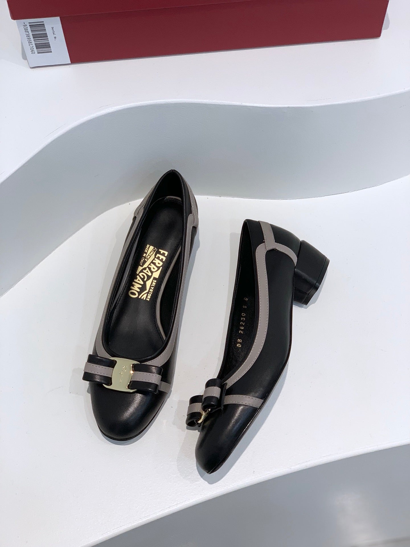 Salvatore Ferragamo鞋-菲拉格慕 VARA蝴蝶結 拼接低粗跟鞋