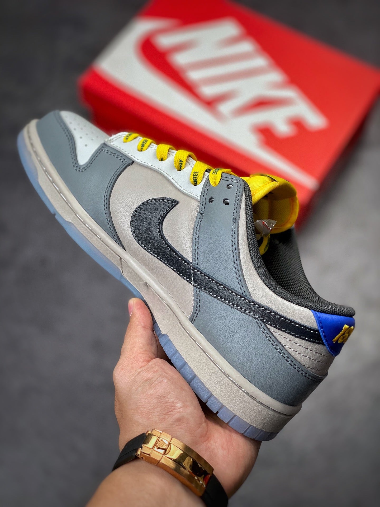 N1KE-SB Dunk Low 男女同款 灰藍黃色