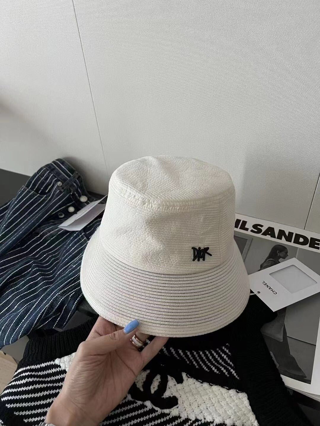 迪D家-拼接材質素色漁夫帽 金屬小標 2色