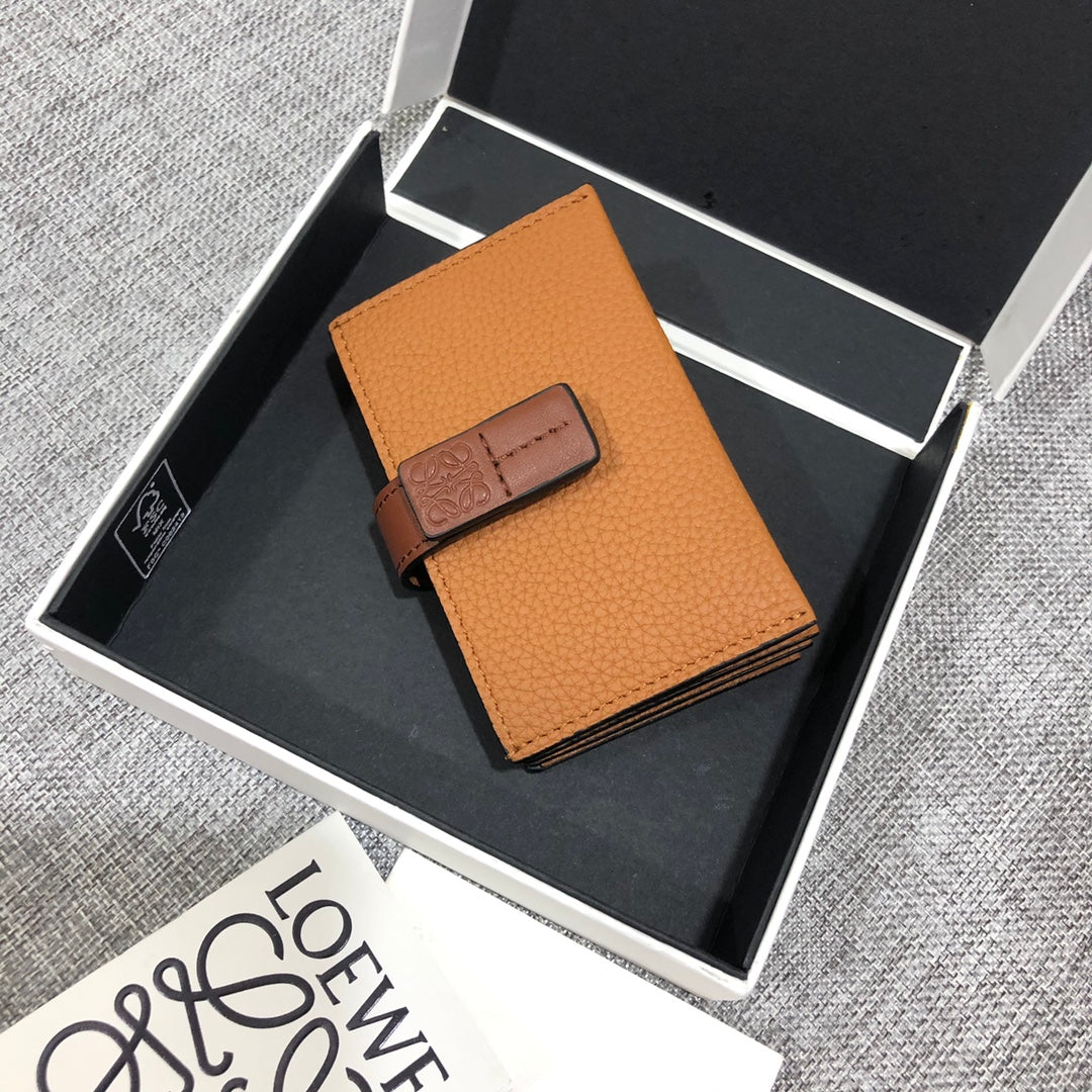 Loewe 搭扣小卡包