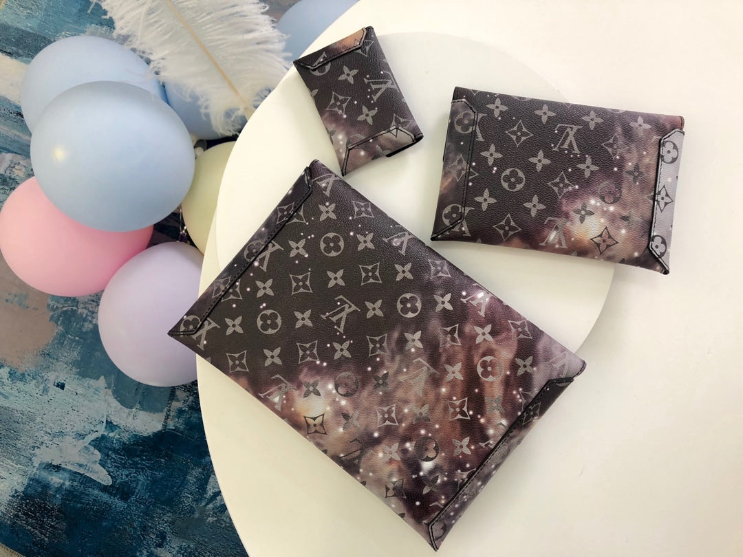 Lou-Pochette Alpha Triple 手拿包 手袋