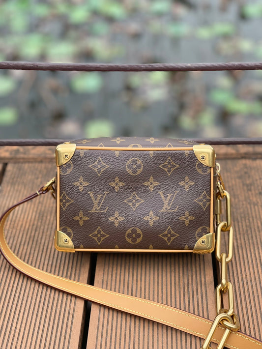 M68906 路L家-Mini Soft Trunck老花盒子包