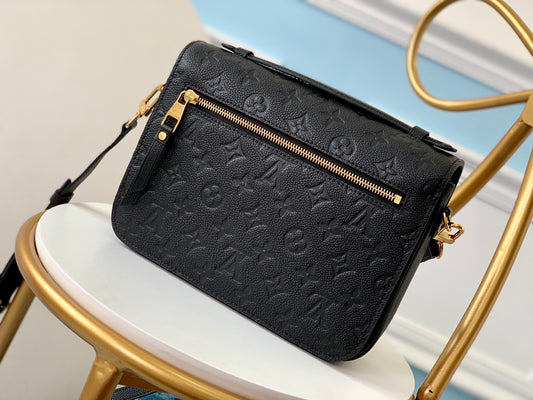 M41487 路L家-Pochette Métis郵差包