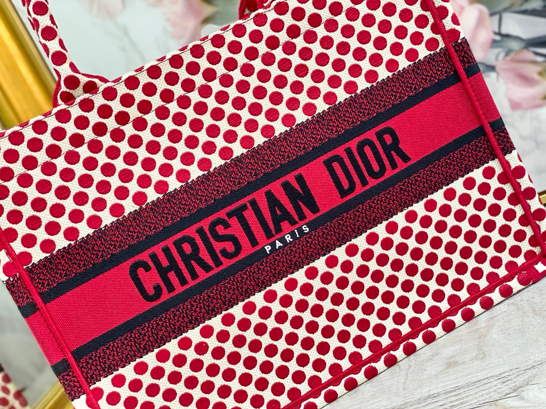 Dior Book Tote-小號36.5cm-刺繡波點