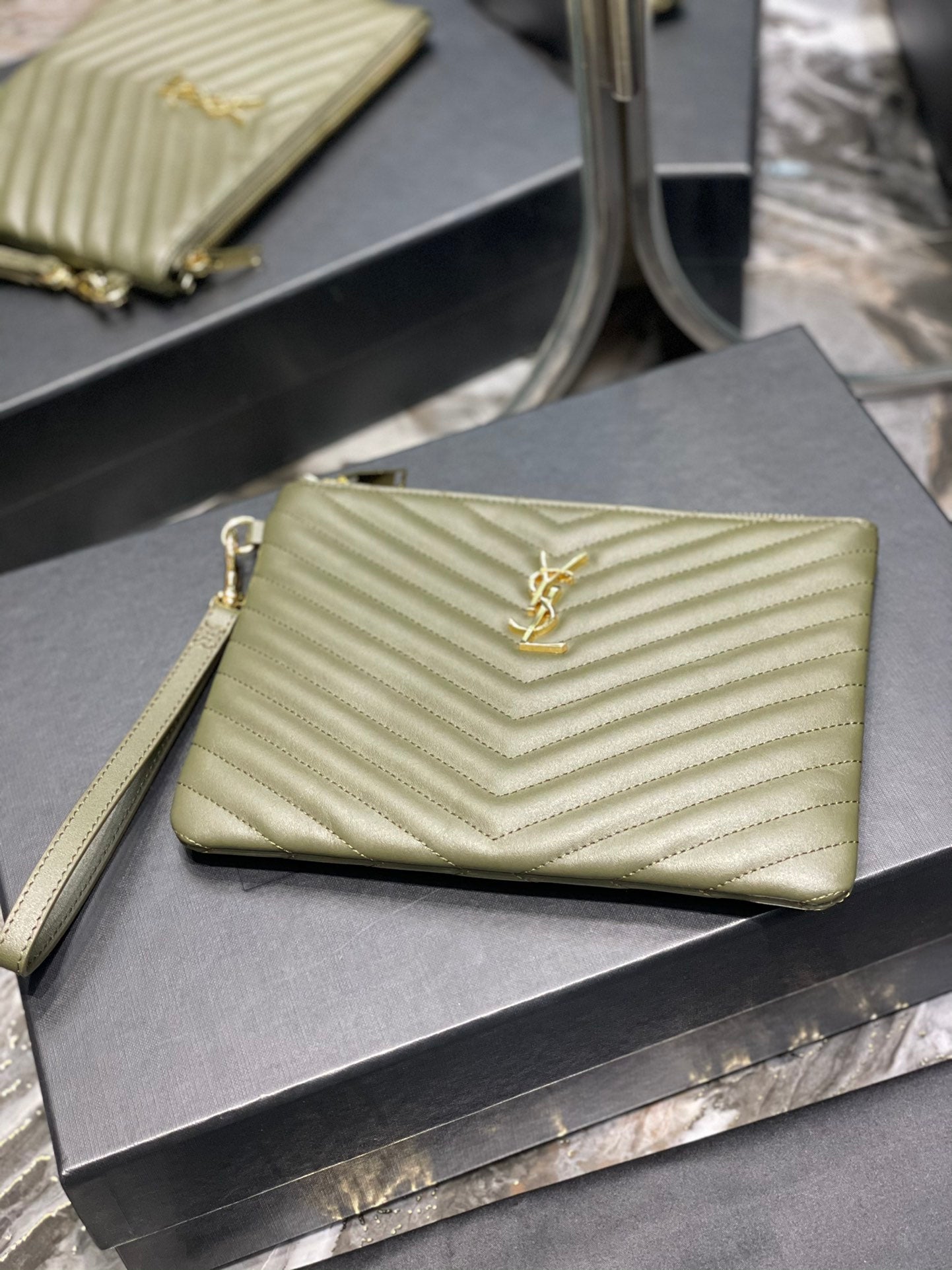 YSL 提花拼接文件手拿包-綠色金扣-24cm