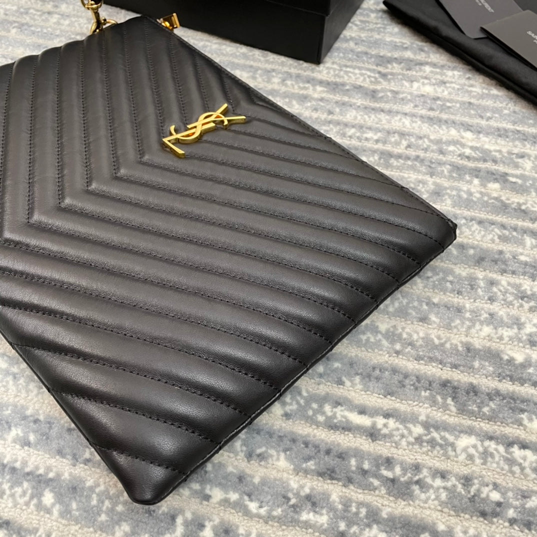 YSL 經典MONOGRAM中號絎縫皮革手包-黑色小牛皮金扣