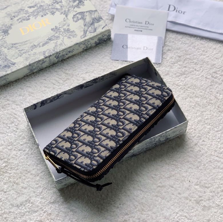 Dior 拉鍊長夾