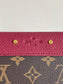 LV M58413 紫紅老花 信封式Pallas錢夾