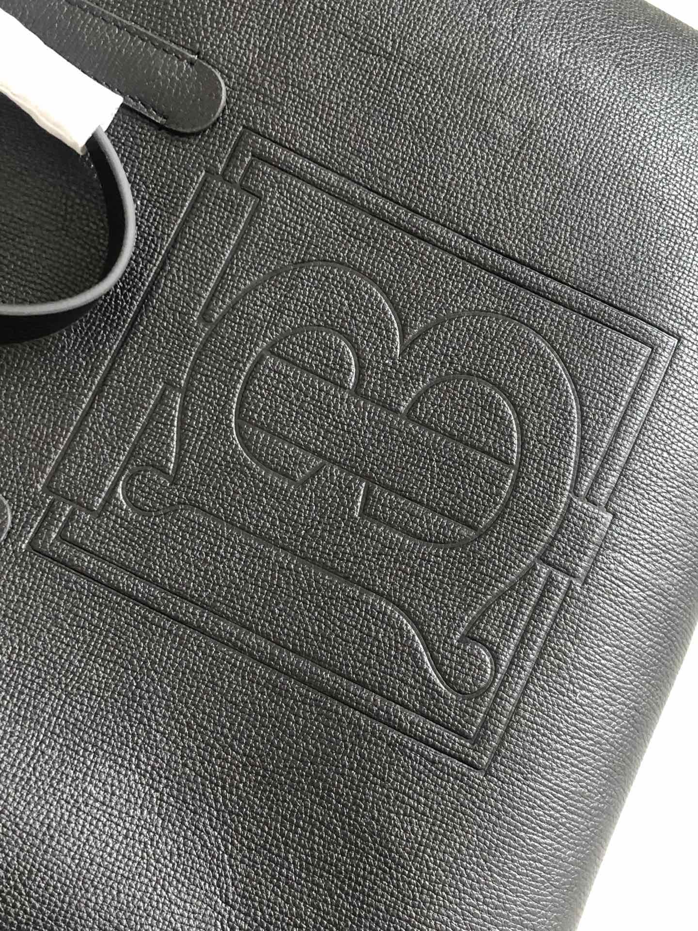 巴B家-塗層牛皮 最新托特包 黑色